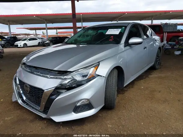 1N4BL4BVXLC118792 2020 NISSAN ALTIMA - Image 2