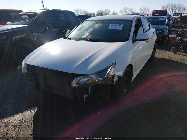 1N4BL4BVXLC137407 2020 NISSAN ALTIMA - Image 2