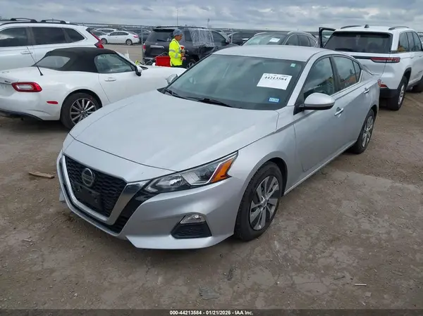 1N4BL4BVXLC161769 2020 NISSAN ALTIMA - Image 2