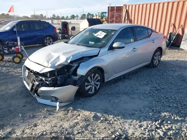 1N4BL4BVXLC204121 2020 NISSAN ALTIMA - Image 2