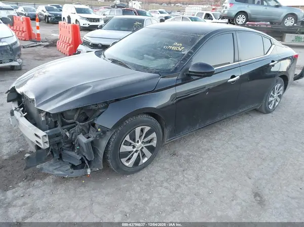 1N4BL4BVXLC207469 2020 NISSAN ALTIMA - Image 2