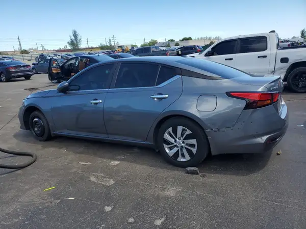 1N4BL4BVXLC224823 2020 NISSAN ALTIMA - Image 2