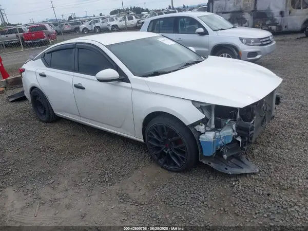 1N4BL4BVXLC226331 2020 NISSAN ALTIMA - Image 1
