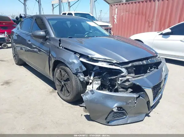 1N4BL4BVXLC238334 2020 NISSAN ALTIMA - Image 1