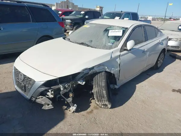1N4BL4BVXLC244215 2020 NISSAN ALTIMA - Image 2