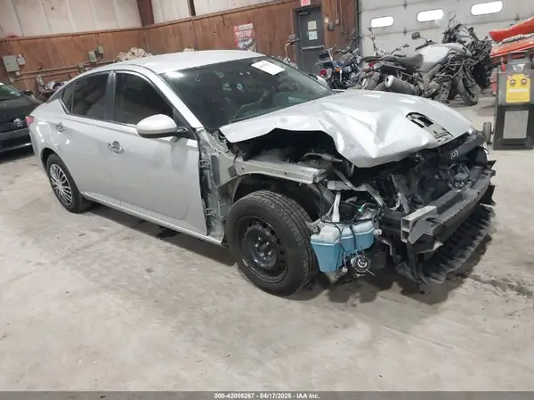1N4BL4BVXLC250435 2020 NISSAN ALTIMA - Image 1