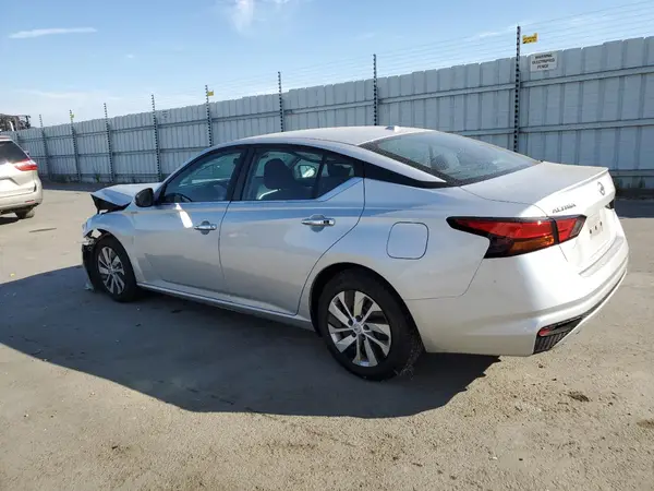 1N4BL4BVXLC261256 2020 NISSAN ALTIMA - Image 2