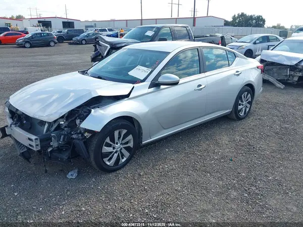 1N4BL4BVXLC267090 2020 NISSAN ALTIMA - Image 2