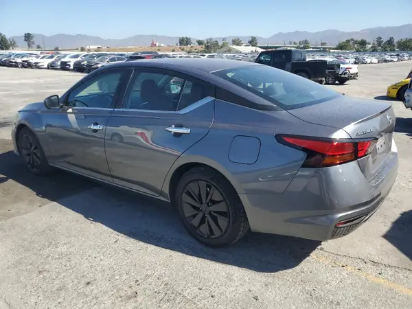 1N4BL4BVXNN331992 2022 NISSAN ALTIMA - Image 2