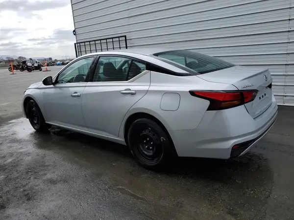 1N4BL4BVXNN352793 2022 NISSAN ALTIMA - Image 2