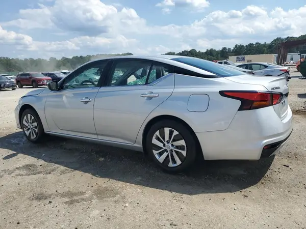 1N4BL4BVXRN382933 2024 NISSAN ALTIMA - Image 2