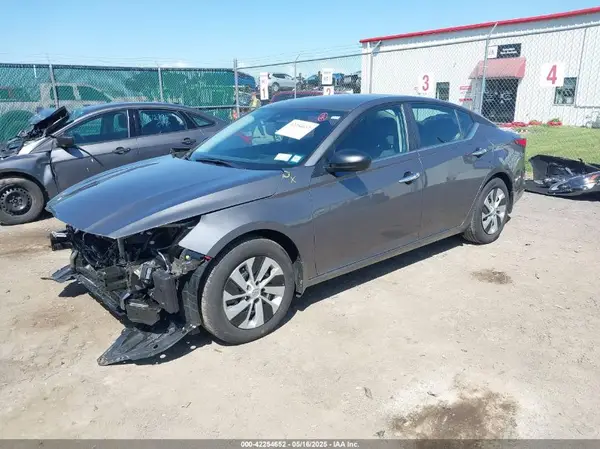 1N4BL4BVXRN416451 2024 NISSAN ALTIMA - Image 2