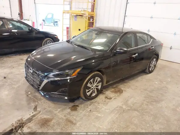 1N4BL4BVXSN409831 2025 NISSAN ALTIMA - Image 2