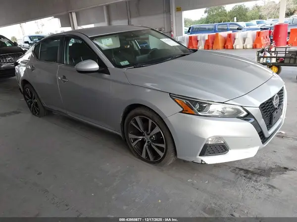 1N4BL4BW3KC194717 2019 NISSAN ALTIMA - Image 1