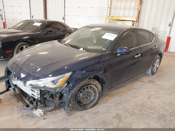 1N4BL4BW4KC215784 2019 NISSAN ALTIMA - Image 2