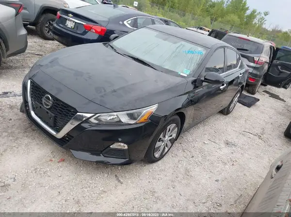 1N4BL4BW4KC257968 2019 NISSAN ALTIMA - Image 2