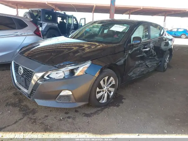1N4BL4BW4KN302153 2019 NISSAN ALTIMA - Image 2