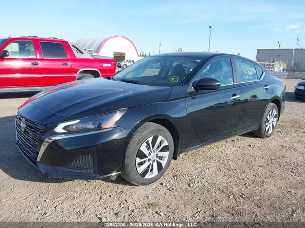 1N4BL4BW4SN355242 2025 NISSAN ALTIMA - Image 2