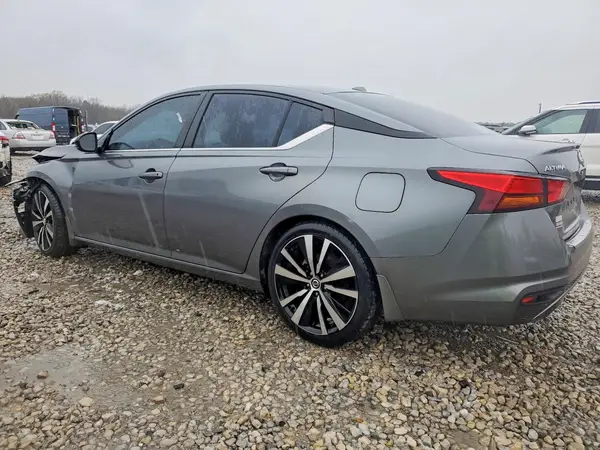 1N4BL4CV0KC124033 2019 NISSAN ALTIMA - Image 2