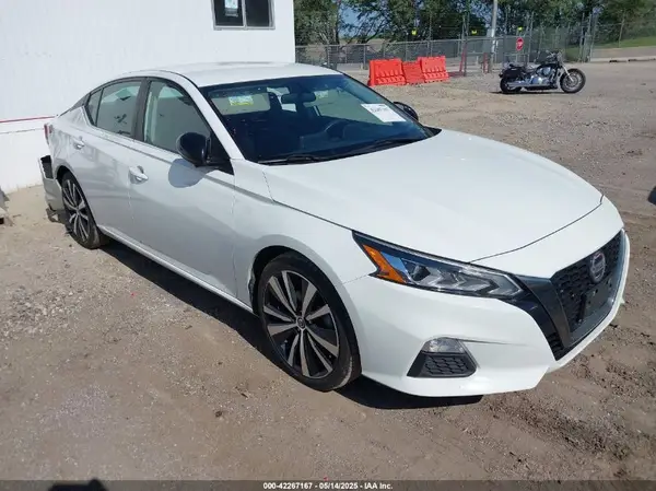 1N4BL4CV0KC173345 2019 NISSAN ALTIMA - Image 1