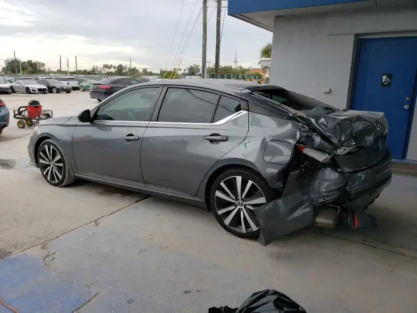 1N4BL4CV0LC120873 2020 NISSAN ALTIMA - Image 2