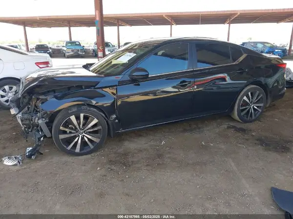 1N4BL4CV0LC124180 2020 NISSAN ALTIMA - Image 2
