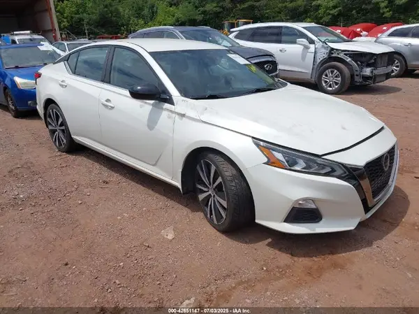 1N4BL4CV0LC137169 2020 NISSAN ALTIMA - Image 1