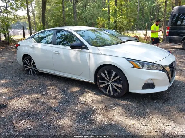 1N4BL4CV0LC147880 2020 NISSAN ALTIMA - Image 1