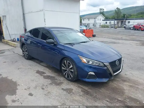 1N4BL4CV0LC155560 2020 NISSAN ALTIMA - Image 1