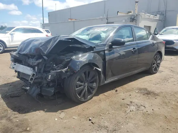 1N4BL4CV0LC176666 2020 NISSAN ALTIMA - Image 1