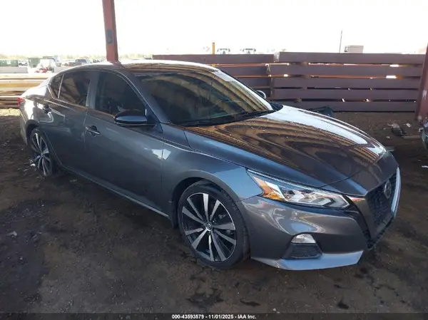 1N4BL4CV0LC179566 2020 NISSAN ALTIMA - Image 1