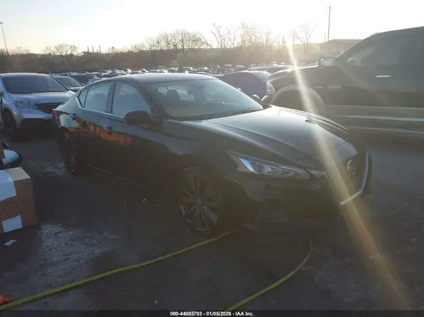 1N4BL4CV0LC180927 2020 NISSAN ALTIMA - Image 1