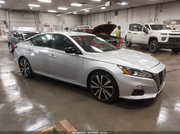 1N4BL4CV0LC182421 2020 NISSAN ALTIMA - Image 1
