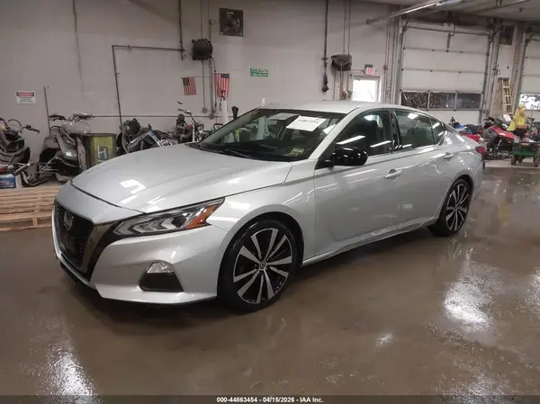 1N4BL4CV0LC182421 2020 NISSAN ALTIMA - Image 2