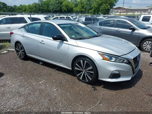 1N4BL4CV0LC182614 2020 NISSAN ALTIMA - Image 1