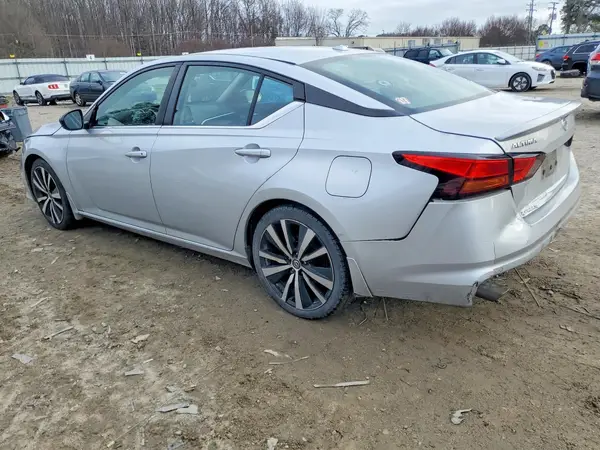 1N4BL4CV0LC235697 2020 NISSAN ALTIMA - Image 2