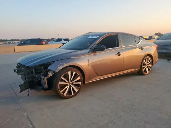 1N4BL4CV0LC237921 2020 NISSAN ALTIMA - Image 1