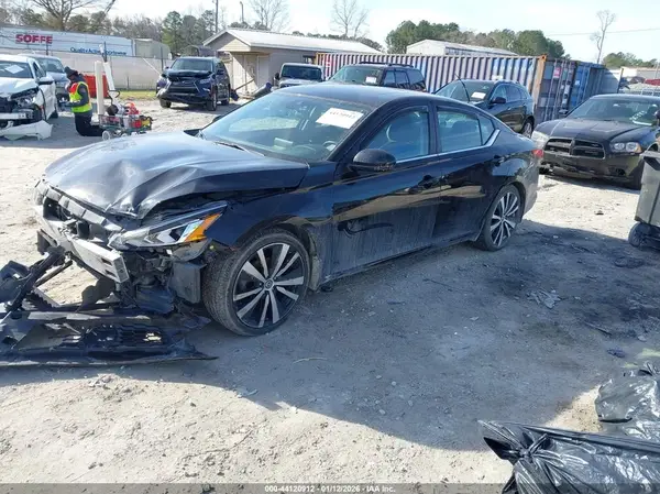 1N4BL4CV0LC239927 2020 NISSAN ALTIMA - Image 2
