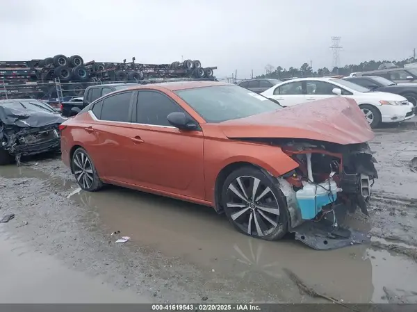 1N4BL4CV0LC259109 2020 NISSAN ALTIMA - Image 1