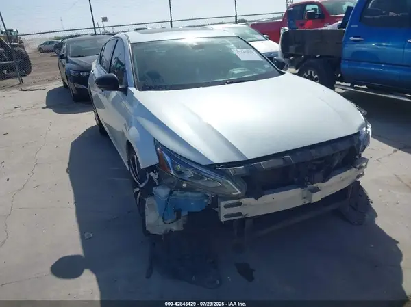 1N4BL4CV0LC271731 2020 NISSAN ALTIMA - Image 1