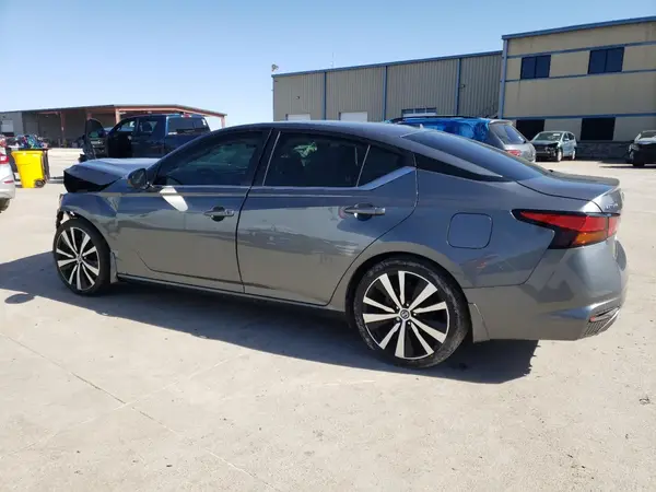 1N4BL4CV0LN305431 2020 NISSAN ALTIMA - Image 2