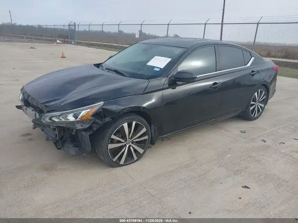 1N4BL4CV0LN311326 2020 NISSAN ALTIMA - Image 2