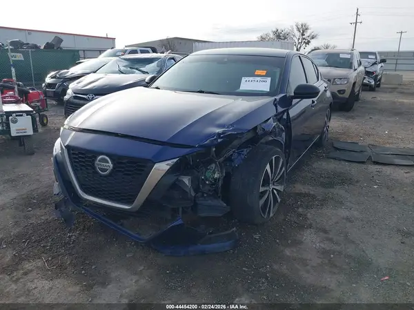 1N4BL4CV0LN321922 2020 NISSAN ALTIMA - Image 2