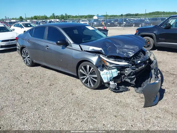 1N4BL4CV0MN336888 2021 NISSAN ALTIMA - Image 1