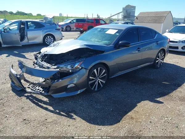 1N4BL4CV0MN336888 2021 NISSAN ALTIMA - Image 2