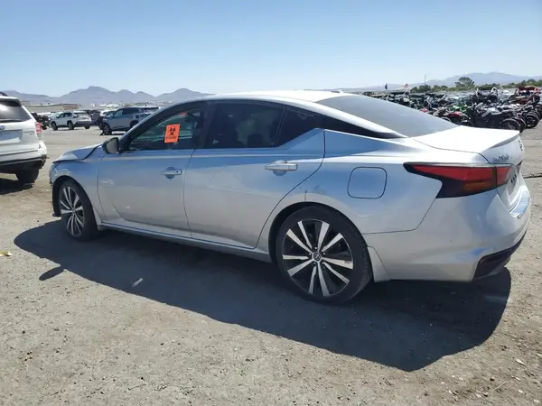 1N4BL4CV0MN380597 2021 NISSAN ALTIMA - Image 2