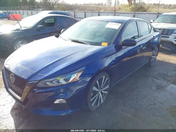 1N4BL4CV0MN384357 2021 NISSAN ALTIMA - Image 2
