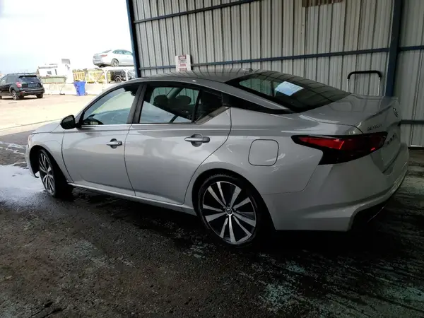 1N4BL4CV0MN418300 2021 NISSAN ALTIMA - Image 2