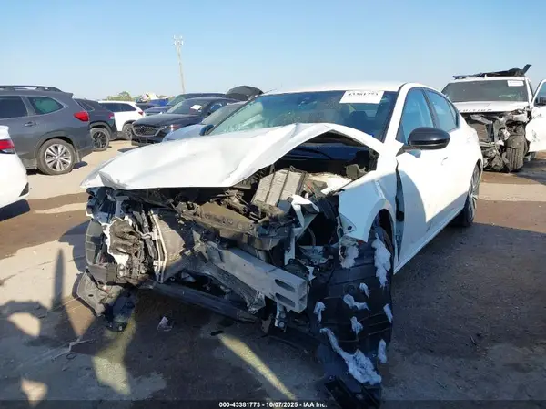 1N4BL4CV0MN419219 2021 NISSAN ALTIMA - Image 2