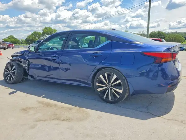1N4BL4CV0MN420760 2021 NISSAN ALTIMA - Image 2